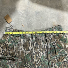 Load image into Gallery viewer, Browning Mossy Oak Greenleaf Pants (XL)🇺🇸