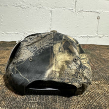 Load image into Gallery viewer, Sanderson Farms Mossy Oak Breakup Snapback