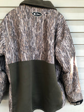 Load image into Gallery viewer, Drake Bottomlands Jacket (L)