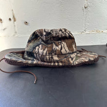 Load image into Gallery viewer, Mossy Oak Treestand Whitewater Thinsulate Trapper Hat (M)🇺🇸