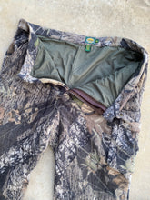 Load image into Gallery viewer, Cabela’s Mossy Oak Pants (52”)