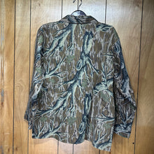 Load image into Gallery viewer, Mossy Oak Treestand 3-Pocket Jacket (XL)🇺🇸