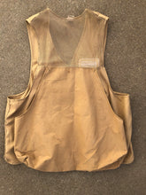 Load image into Gallery viewer, Camoretro Duxbak Field Vest (M)