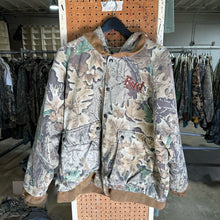 Load image into Gallery viewer, Duxbak “Bud King of Beers” Realtree Advantage Bomber Jacket (XXL)🇺🇸