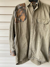 Load image into Gallery viewer, Mossy Oak Fall Foliage Companion Shirt (XL)