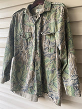 Load image into Gallery viewer, Mossy Oak Full Foliage Shirt (L)