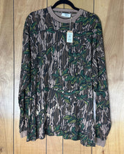 Load image into Gallery viewer, Mossy Oak Greenleaf Shirt (XXL)🇺🇸