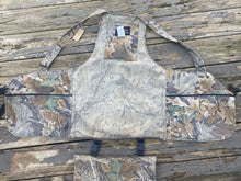 Load image into Gallery viewer, Liberty Realtree Advantage Vest (L/XL)🇺🇸