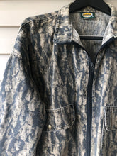 Load image into Gallery viewer, Cabela’s Ghost Timber Bomber Jacket (L)