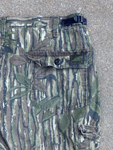 Load image into Gallery viewer, Liberty Realtree Pants (43R)