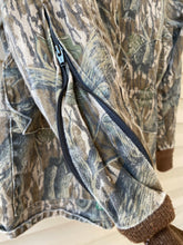 Load image into Gallery viewer, Mossy Oak Treestand Bow Hunter’s Jacket (L)