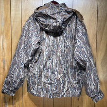 Load image into Gallery viewer, Columbia Mossy Oak Bottomland Parka Jacket Shell (XL)