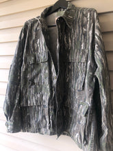 Load image into Gallery viewer, Cabela’s Realtree Jacket (XL)