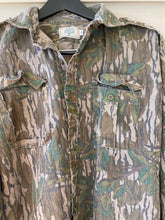 Load image into Gallery viewer, Mossy Oak Greenleaf Shirt and Bottoms (L)