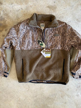Load image into Gallery viewer, Drake Guardian Flex Bottomland Pullover (L)