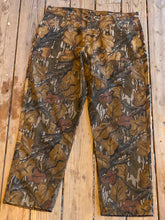 Load image into Gallery viewer, Gander Mtn. Mossy Oak Pants (40x31)🇺🇸