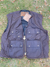 Load image into Gallery viewer, Lewis Creek Waxed Field Vest (XL)