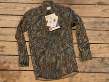 Load image into Gallery viewer, Key Mossy Oak Treestand Shirt (S)🇺🇸