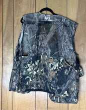 Load image into Gallery viewer, Mossy Oak Breakup NWTF Turkey Vest (L)