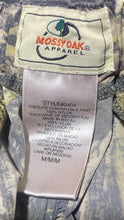 Load image into Gallery viewer, Mossy Oak Breakup Pants / Shorts (M)