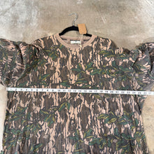 Load image into Gallery viewer, Mossy Oak Greenleaf Shirt (XXL)🇺🇸