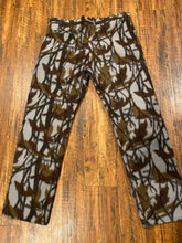 Load image into Gallery viewer, Cabela’s Pants (XL)