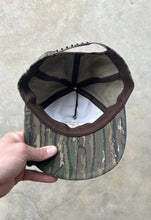 Load image into Gallery viewer, Vintage Whitetails Unlimited Realtree SnapBack (??)