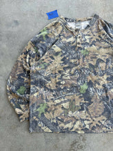 Load image into Gallery viewer, Vintage Jerzees Mossy Oak Forrest Floor Henley Longsleeve (XL/XXL)