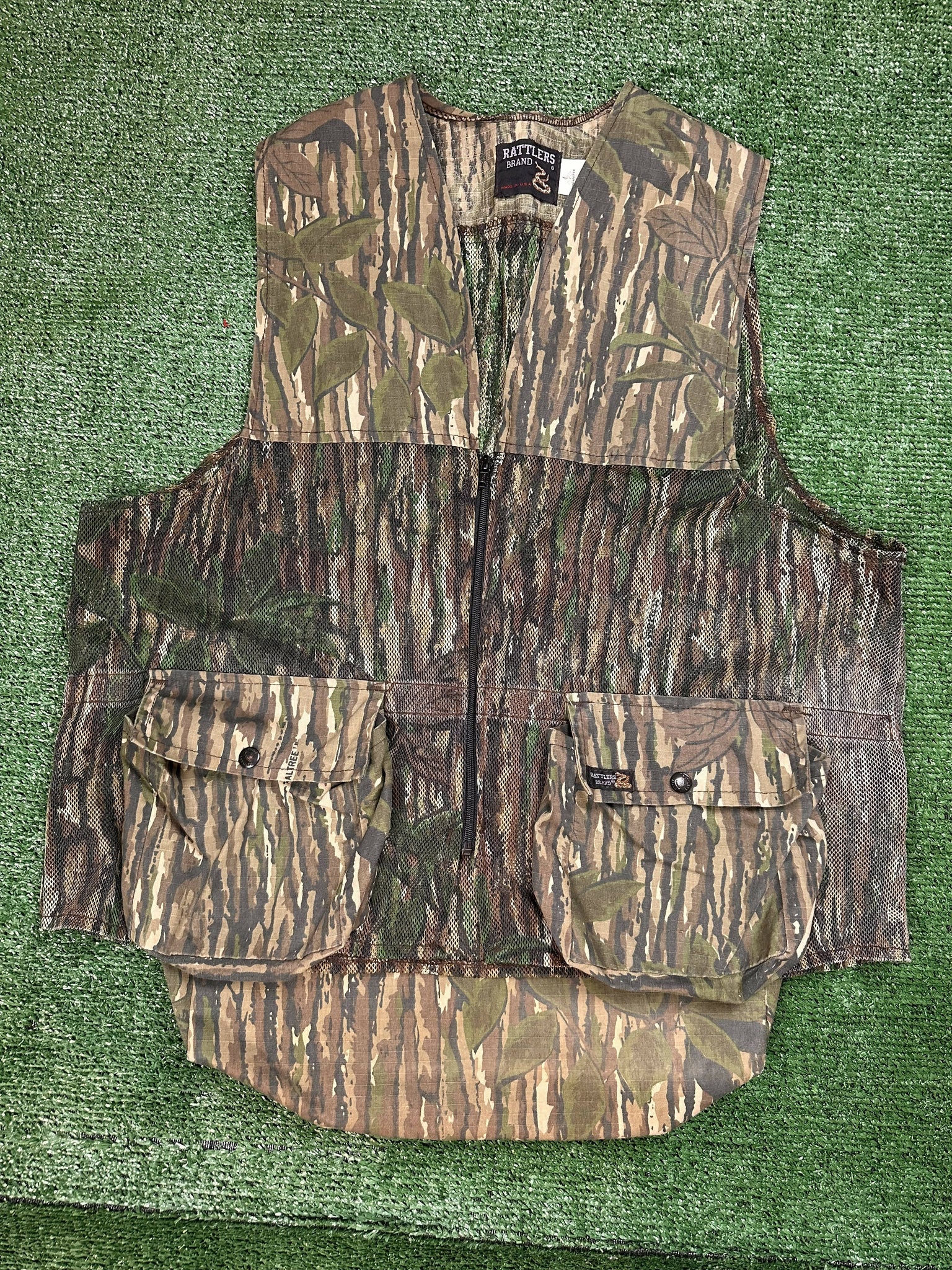 Rattlers Brand RealTree Camo Shooting Vest with Game Pouch Large