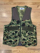Load image into Gallery viewer, Black sheep camo shooting vest