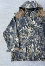 Load image into Gallery viewer, Red Ledge 2 in 1 Mossy Oak Breakup (Gen 1) Jacket with Liner (L)