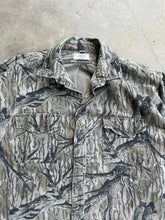 Load image into Gallery viewer, Vintage Mossy Oak Treestand Chamois Button Up Shirt (XL) 🇺🇸