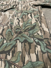 Load image into Gallery viewer, 90’s Mossy Oak Greenleaf Button Down (L) 🇺🇸