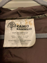 Load image into Gallery viewer, Mossy Oak Treestand Rain Jacket