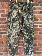 Load image into Gallery viewer, Lightweight Red Head Brand Convertible Pants Mossy Oak Breakup Adult Size L