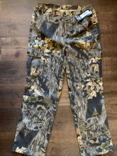 Load image into Gallery viewer, Mossy Oak Camo Classics Pants