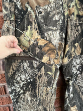 Load image into Gallery viewer, Lightweight Red Head Brand Convertible Pants Mossy Oak Breakup Adult Size L