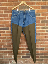 Load image into Gallery viewer, Wrangler Jeans Hunting Brush Brush Guard Jeans 38x30