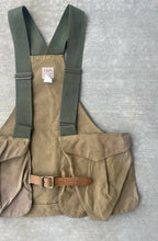 Load image into Gallery viewer, Filson Waxed Canvas Hunting Vest