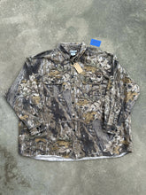 Load image into Gallery viewer, Vintage Columbia Mossy Oak Breakup Button Up (4XL)