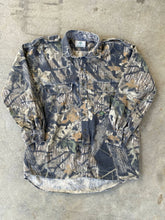 Load image into Gallery viewer, Vintage Mossy Oak Break Up Lightweight Button Up (XL)