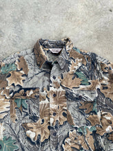 Load image into Gallery viewer, Vintage Walls Advantage Camo Chamois Button Up (L/XL)🇺🇸