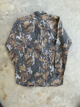 Load image into Gallery viewer, Vintage Mossy Oak Fall Foliage Camo Button Up Shirt (M)🇺🇸