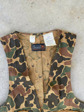 Load image into Gallery viewer, Vintage Sears Duck Camo Vest Large