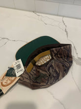Load image into Gallery viewer, Pella Treestand Strapback