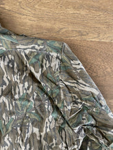 Load image into Gallery viewer, Original Mossy Oak Greenleaf Button Down Shirt (XXL)🇺🇸