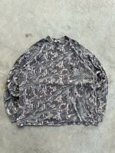 Load image into Gallery viewer, Vintage Mossy Oak Treestand Longsleeve T-Shirt (XL)