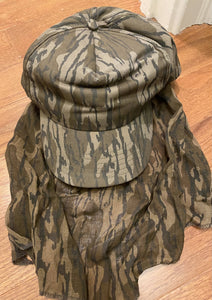 Camouflage Snap Back Cap w/Face Covering