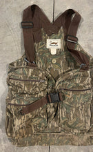 Load image into Gallery viewer, 90’s Duxbak Mossy Oak Greenleaf Strap Vest (XL) 🇺🇸