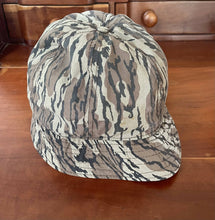 Load image into Gallery viewer, Columbia Mossy Oak Bottomland Bucket Hat 7 1/4 -7 3/8